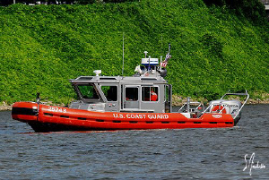 This is an image taken on the Cumberland River yesterday.... by Steven Anderson 